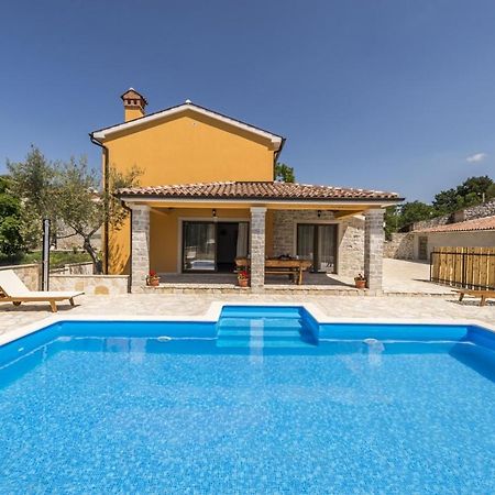 Spacious Four-Bedroom Villa Marija Klostar المظهر الخارجي الصورة