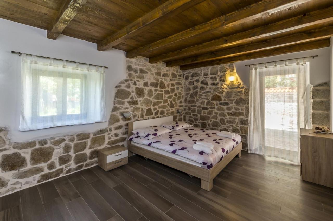 Spacious Four-Bedroom Villa Marija Klostar المظهر الخارجي الصورة
