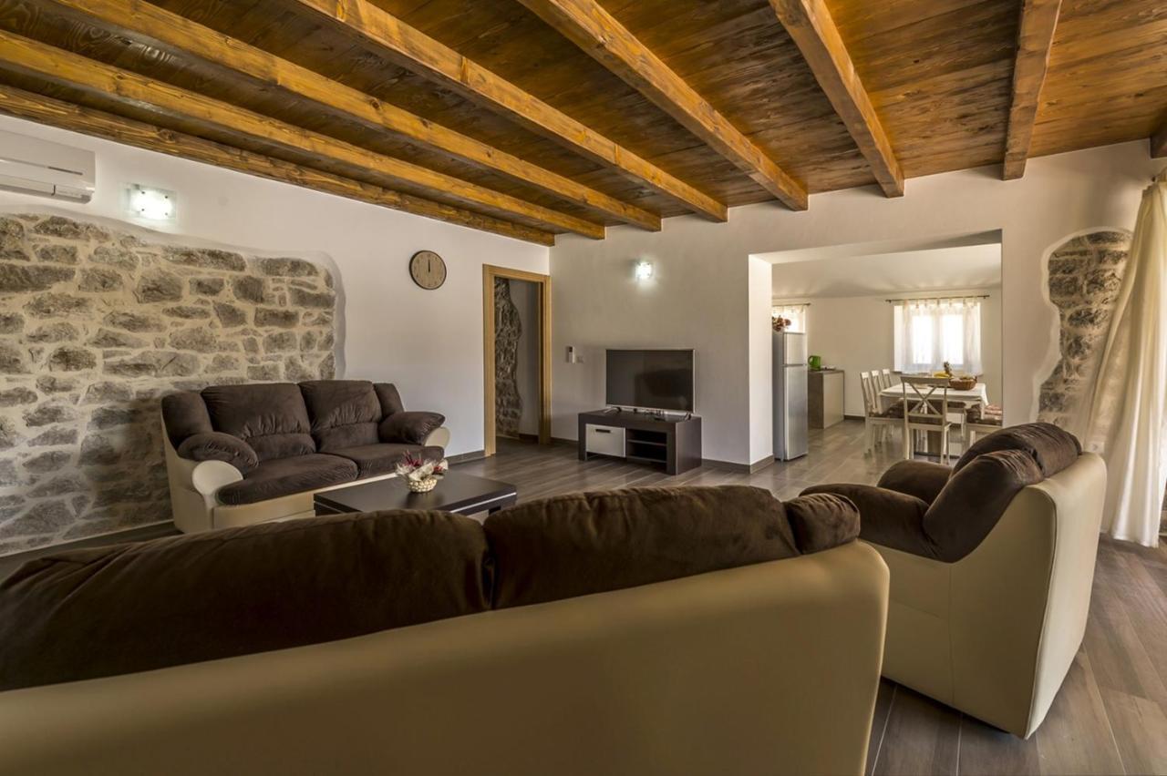Spacious Four-Bedroom Villa Marija Klostar المظهر الخارجي الصورة
